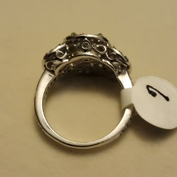 Sterling silver with cz size 6 - Picture 2 of 3